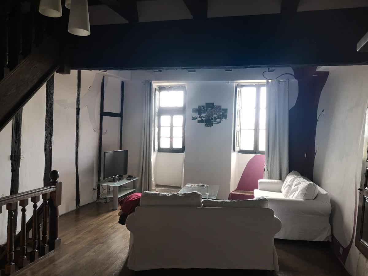 Maison atypique à Cordes-Sur-Ciel 2 chambres Exterior foto