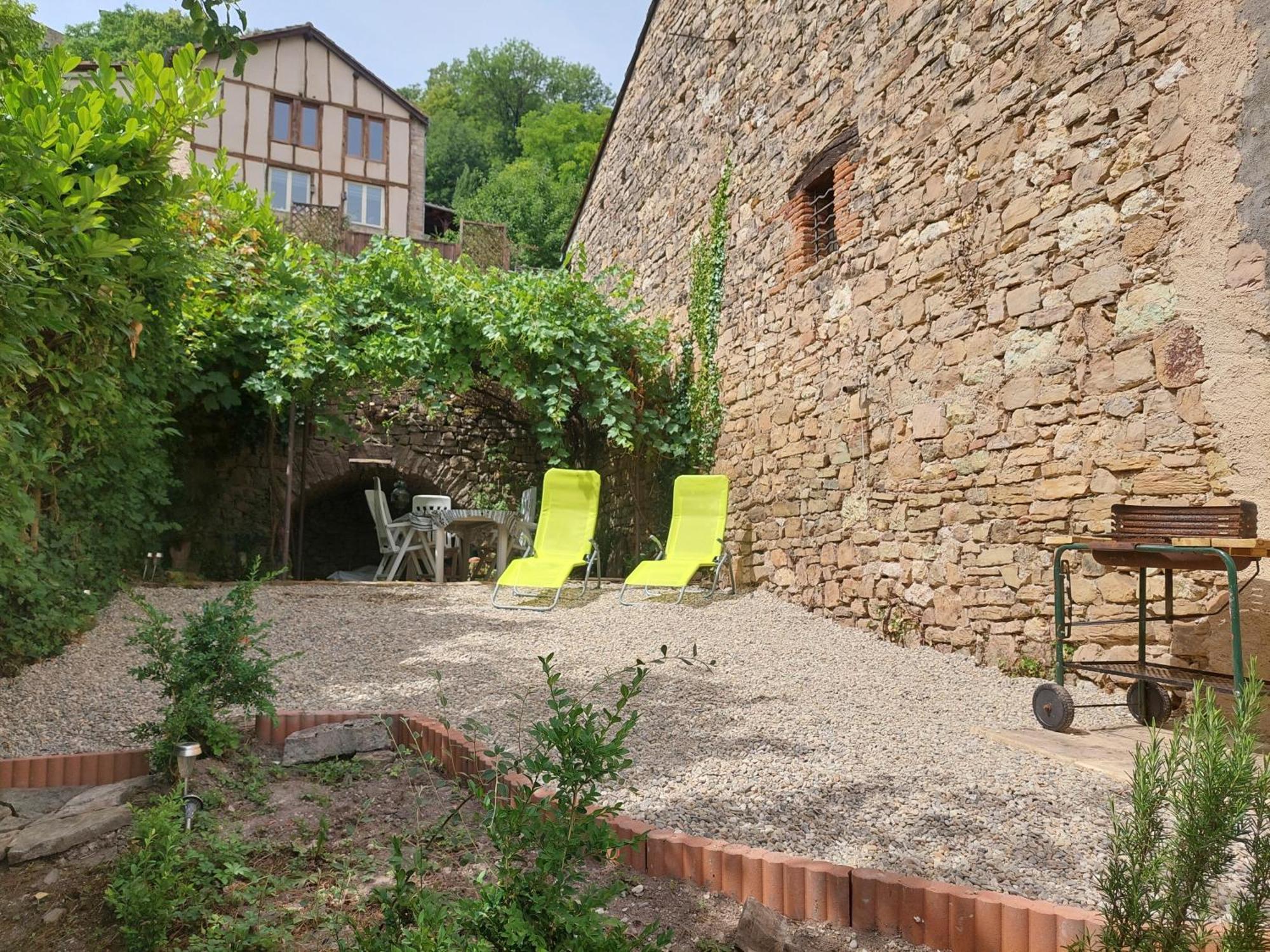Maison atypique à Cordes-Sur-Ciel 2 chambres Quarto foto